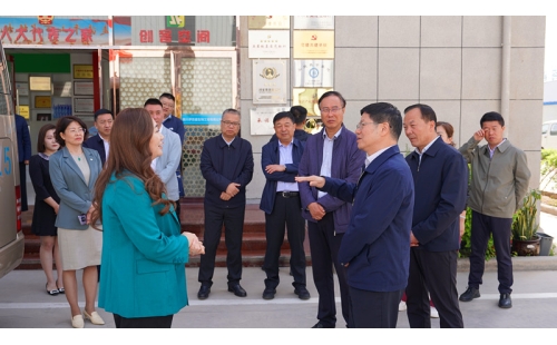 自治區(qū)人大督查團深入企業(yè)調研，政企共商優(yōu)化營商環(huán)境