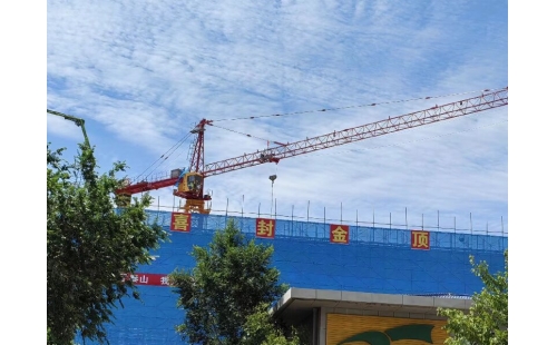 破舊立新筑夢發展新愿景，眾志成城干出技改加速度 ----銀川伊百盛6000㎡智能化車間順利封頂。